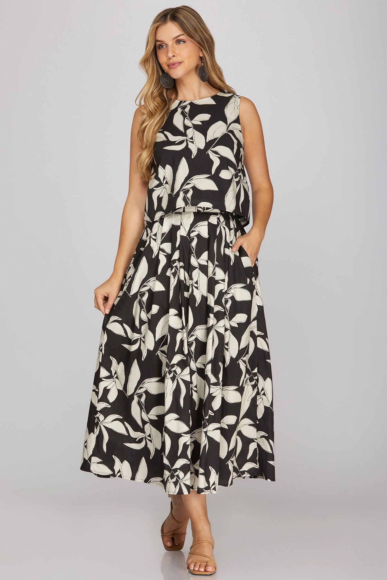 Sleeveless Back Button Down Printed Top