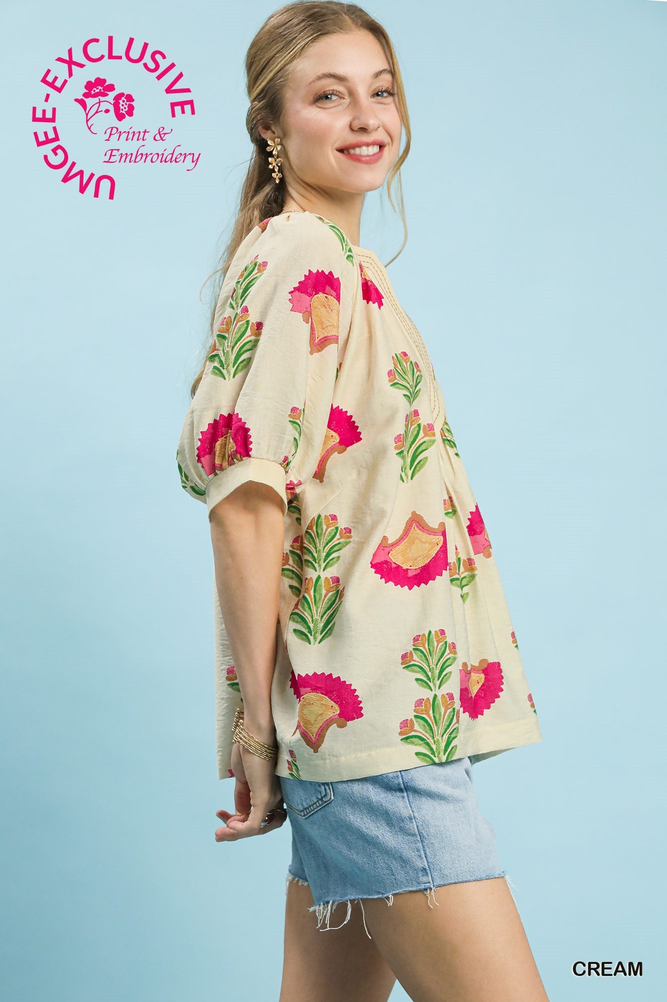 Abstract Print Contrast Stitch Top